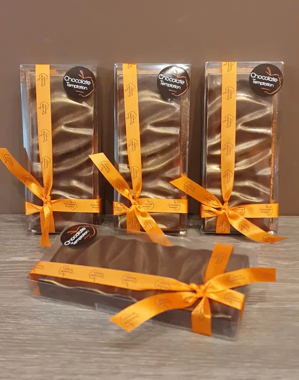 Tablette de luxe emballée avec un ruban orange